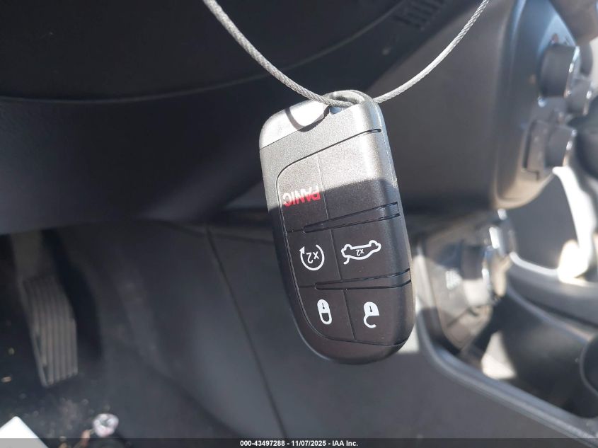 2019 Jeep Renegade Latitude 4X4 VIN: ZACNJBBB9KPK71663 Lot: 43497288