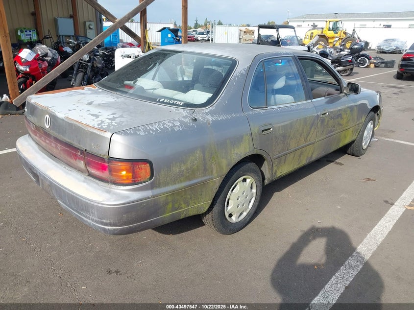 JT2SK12EXR0263202 1994 TOYOTA CAMRY photo no. 4