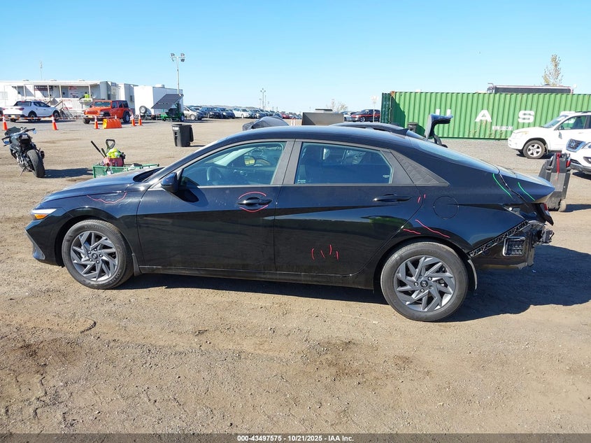 2024 HYUNDAI ELANTRA SEL KMHLM4DG8RU775261
