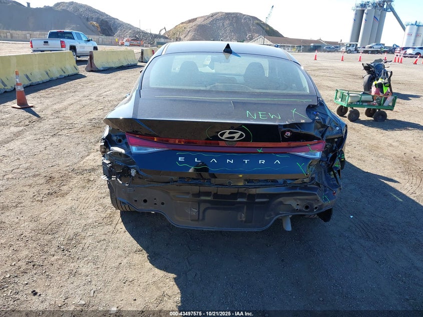 2024 HYUNDAI ELANTRA SEL KMHLM4DG8RU775261