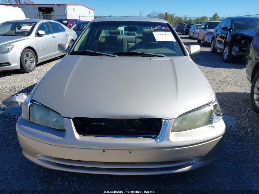 2000 Toyota Camry Le VIN: 4T1BG22K9YU012842 Lot: 43497607