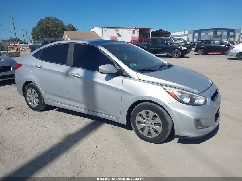 HYUNDAI ACCENT SE