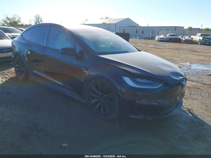 2023 TESLA MODEL X PLAID TRI MOTOR ALL-WHEEL DRIVE - 7SAXCBE62PF375501