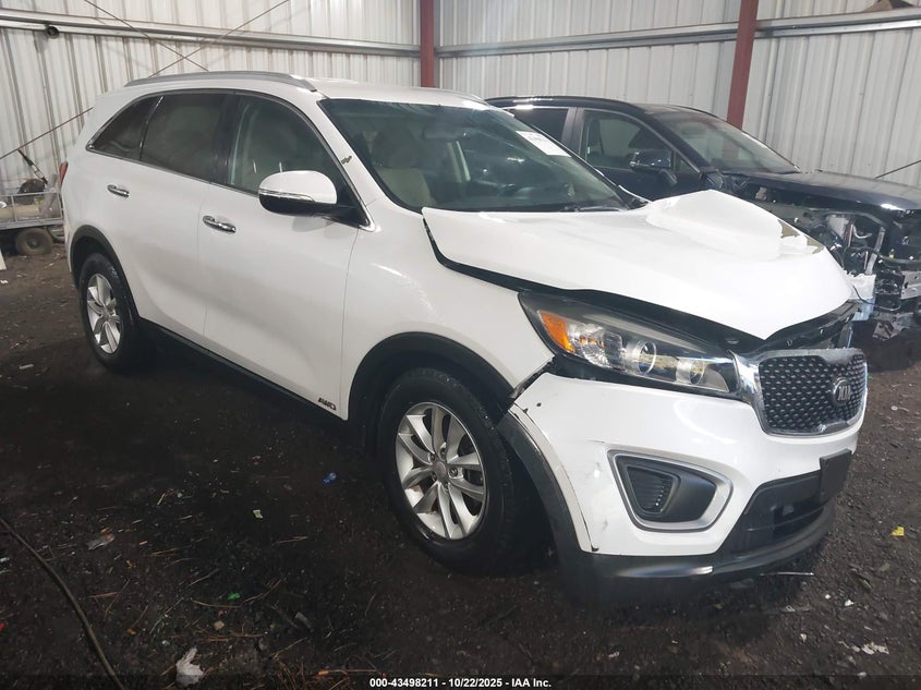 2016 KIA SORENTO 2.4L LX - 5XYPGDA35GG006181