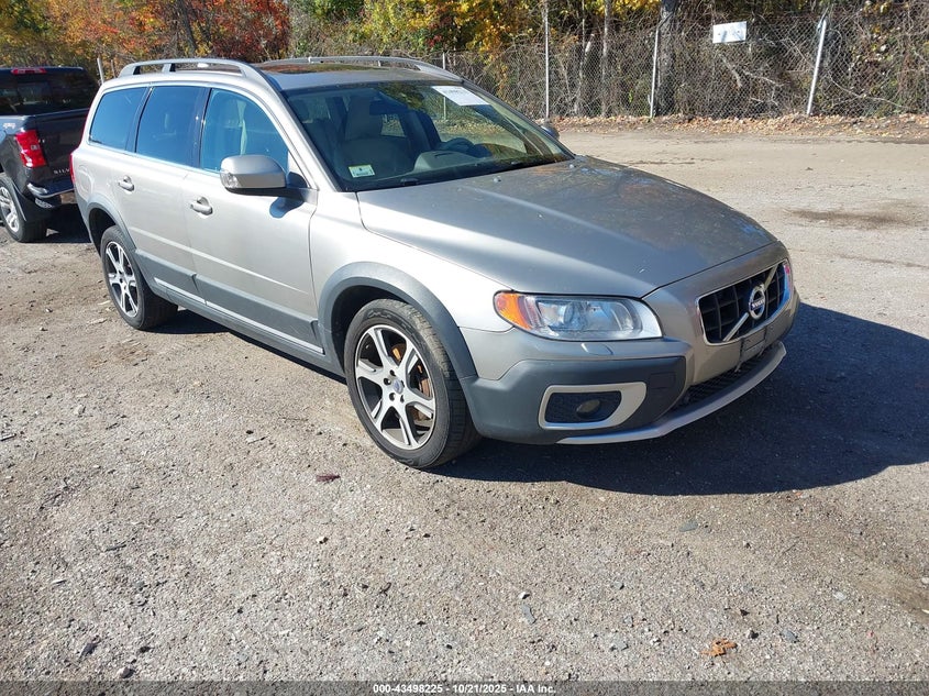 VOLVO XC70 T6