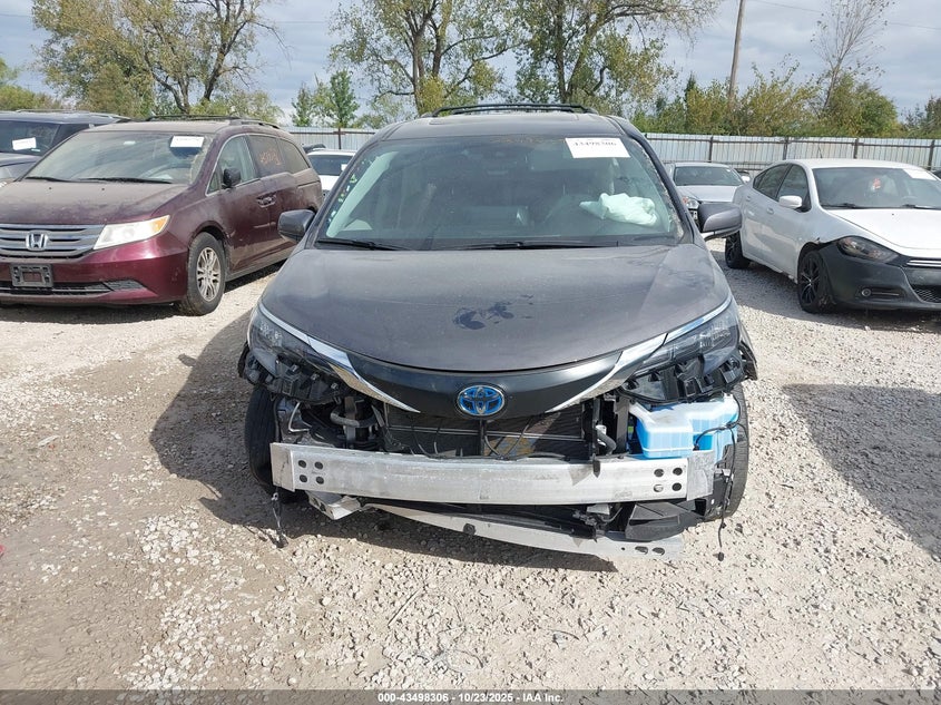 2024 TOYOTA SIENNA XLE 5TDYSKFC5RS126701