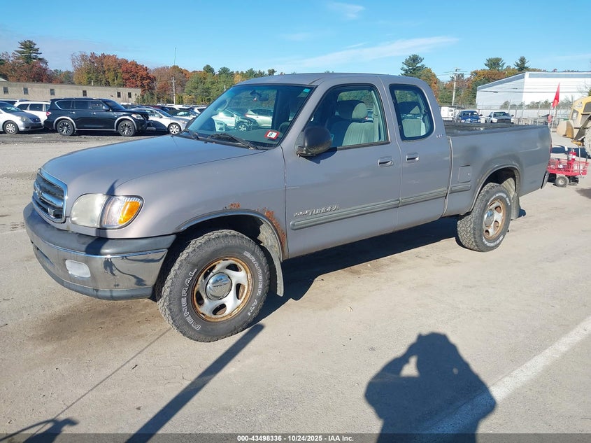 5TBBT44191S138203 2001 TOYOTA TUNDRA photo no. 2