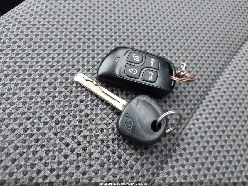 2013 HYUNDAI SONATA GLS 5NPEB4AC2DH686311