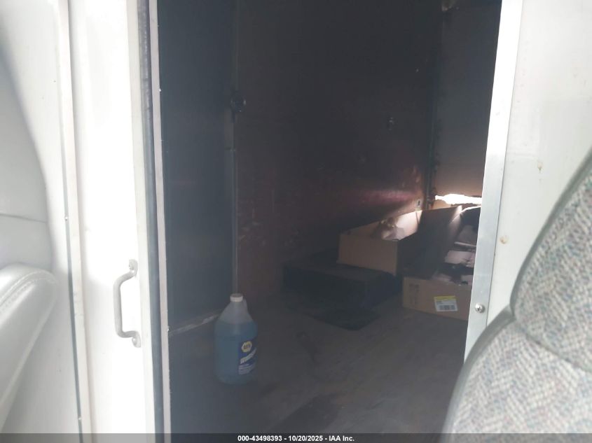 2005 Chevrolet Express Cutaway Base W/C7L/C7N VIN: 1GBJG31U251166819 Lot: 43498393