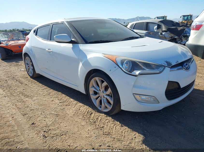 HYUNDAI VELOSTER BASE W/GRAY