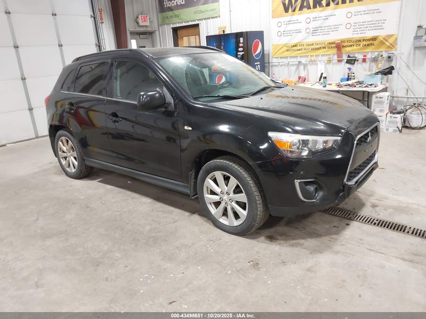 MITSUBISHI OUTLANDER SPORT SE