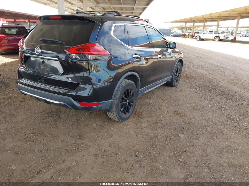 VIN 5N1AT2MT7HC865923 2017 NISSAN ROGUE SV