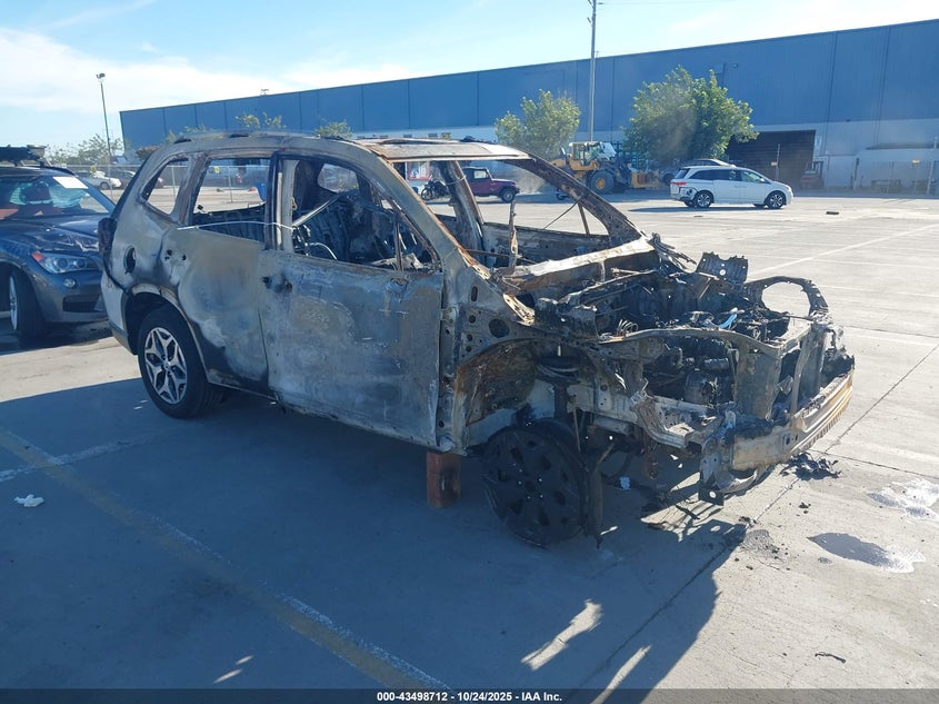 SUBARU FORESTER PREMIUM