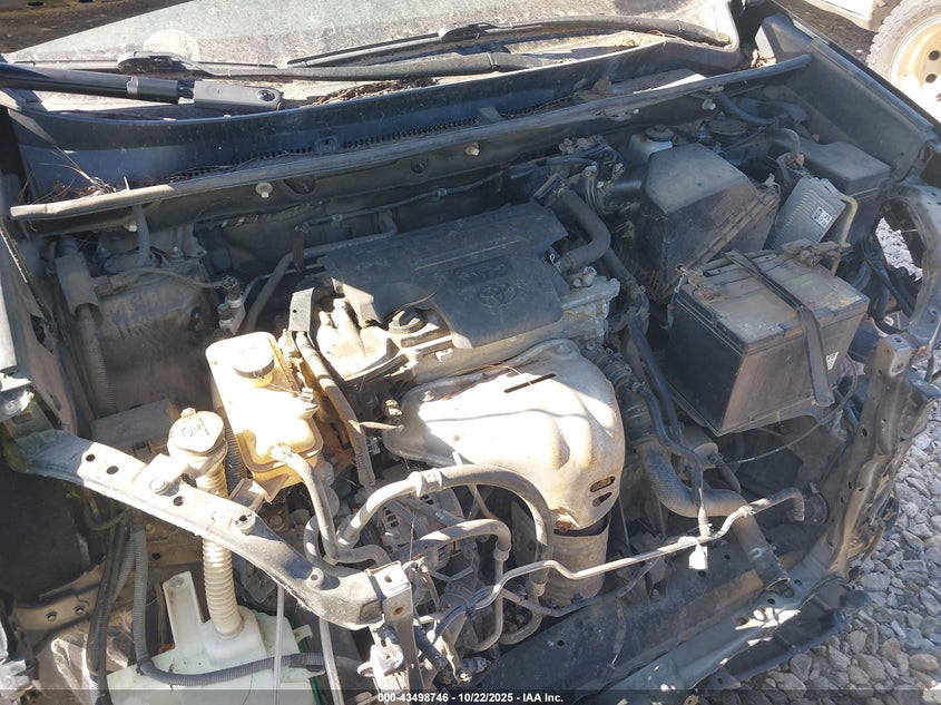 2013 TOYOTA RAV4 XLE 2T3WFREV2DW016543
