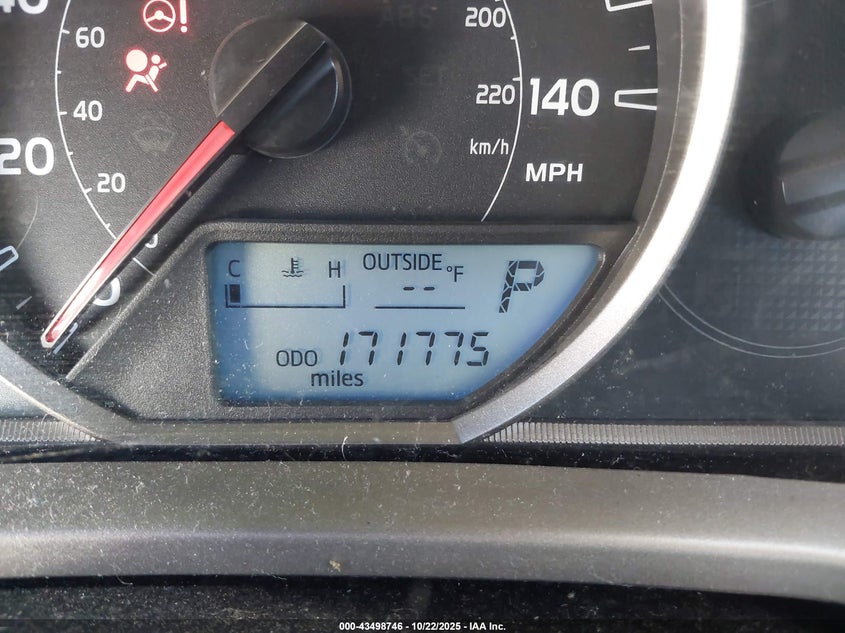 2013 TOYOTA RAV4 XLE 2T3WFREV2DW016543