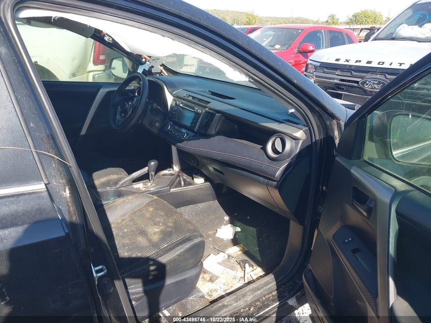 2013 TOYOTA RAV4 XLE 2T3WFREV2DW016543