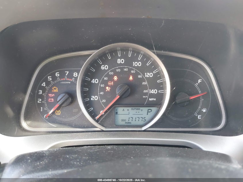 2013 TOYOTA RAV4 XLE 2T3WFREV2DW016543