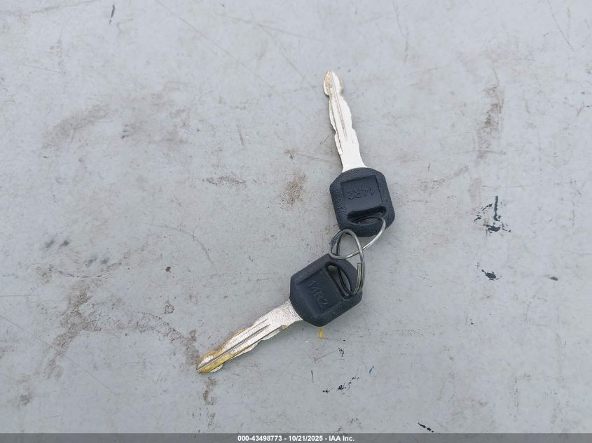 2001 Saturn Sl VIN: 1G8ZF52821Z338299 Lot: 43498773