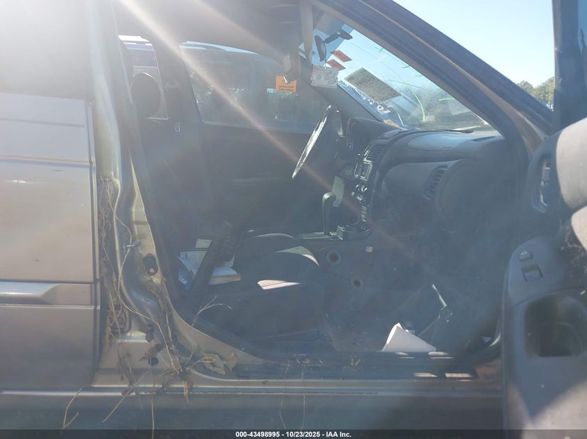 3N1CB51D66L641139 2006 NISSAN SENTRA photo no. 5
