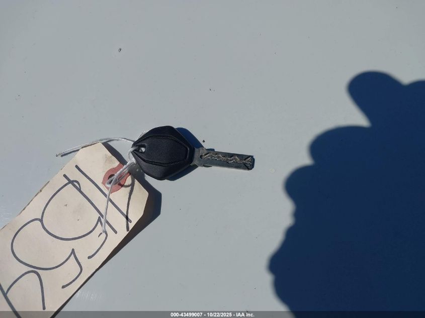 2025 Ducati Streetfighter V2 VIN: ZDMFAKYW2SB008902 Lot: 43499007