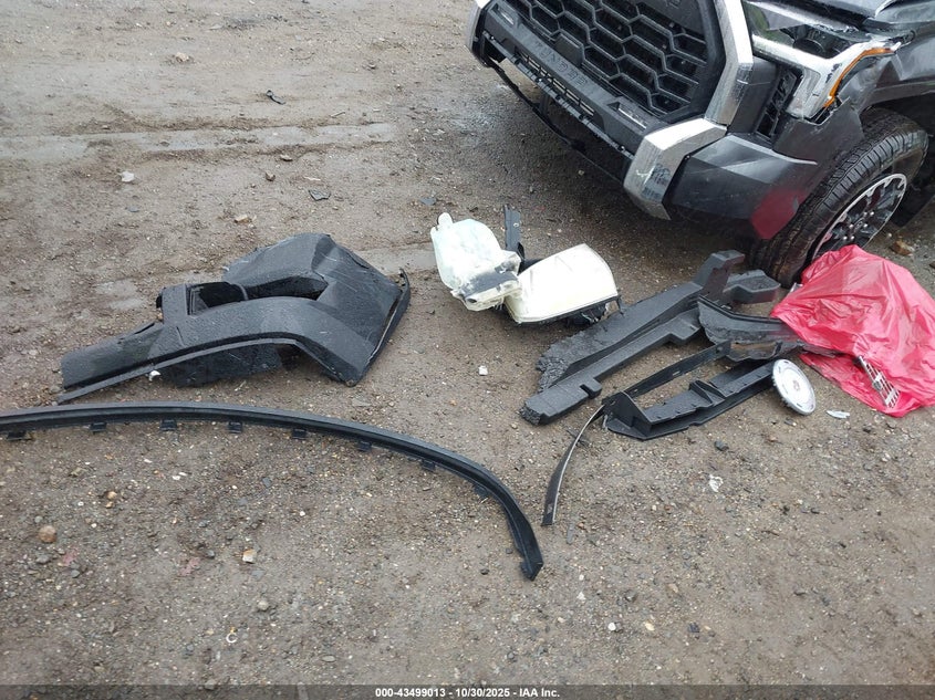 2009 Cadillac Escalade Standard VIN: 1GYFK23259R174839 Lot: 43499013