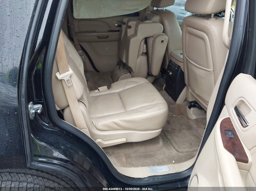 2009 Cadillac Escalade Standard VIN: 1GYFK23259R174839 Lot: 43499013