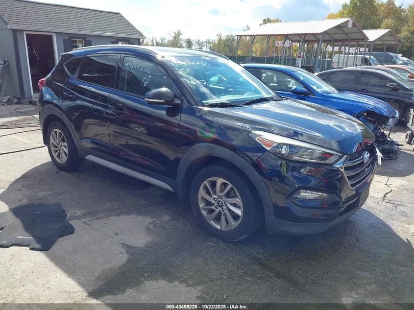 HYUNDAI TUCSON SE PLUS