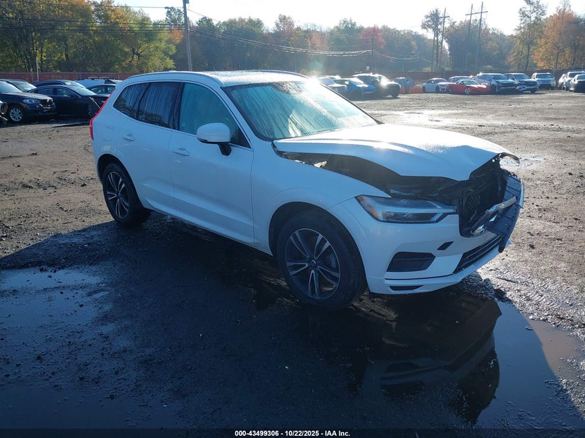 VOLVO XC60 T5 MOMENTUM