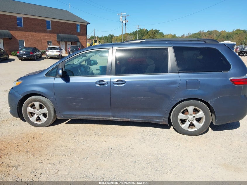 2015 TOYOTA SIENNA LE 8 PASSENGER 5TDKK3DC4FS574213