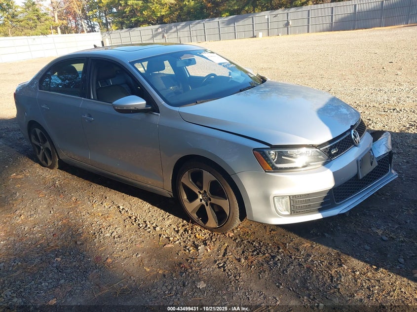 VOLKSWAGEN JETTA GLI AUTOBAHN W/NAV