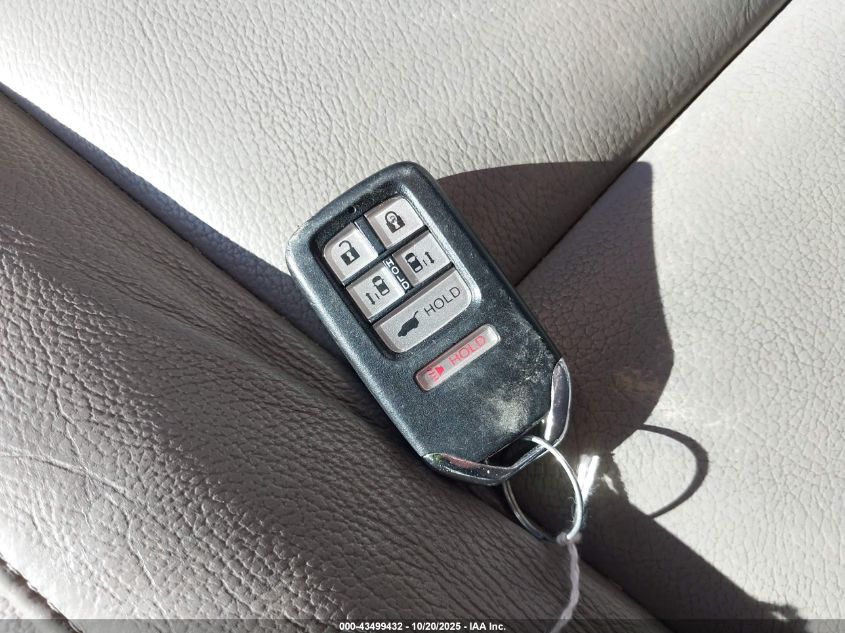 2016 Honda Odyssey Touring/Touring Elite VIN: 5FNRL5H98GB067293 Lot: 43499432