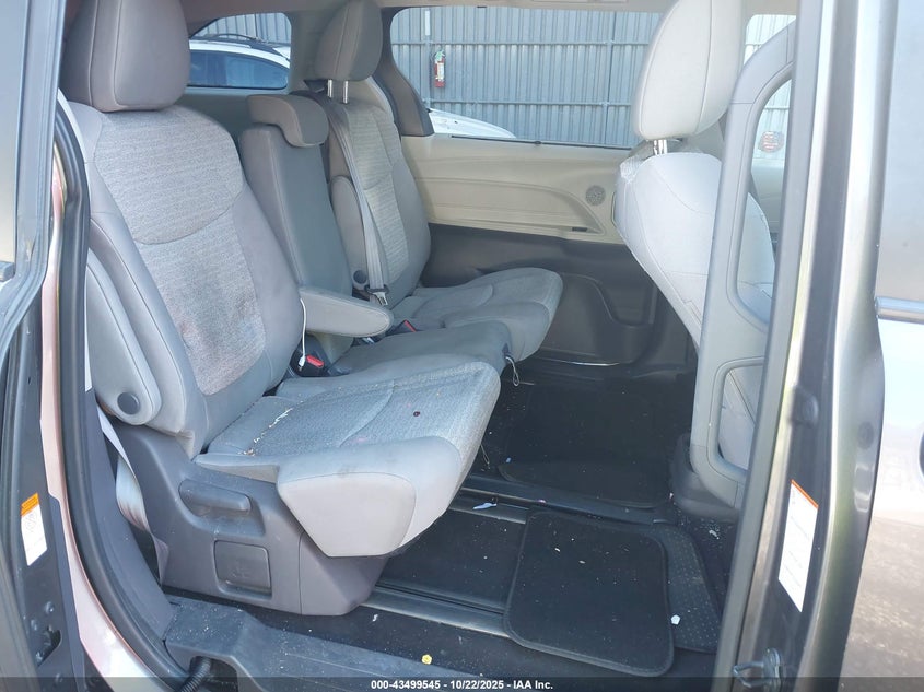 2021 Toyota Sienna Le VIN: 5TDKRKEC1MS044864 Lot: 43499545