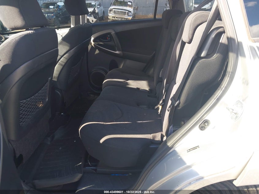 JTMBD32V186073572 2008 TOYOTA RAV 4 photo no. 8