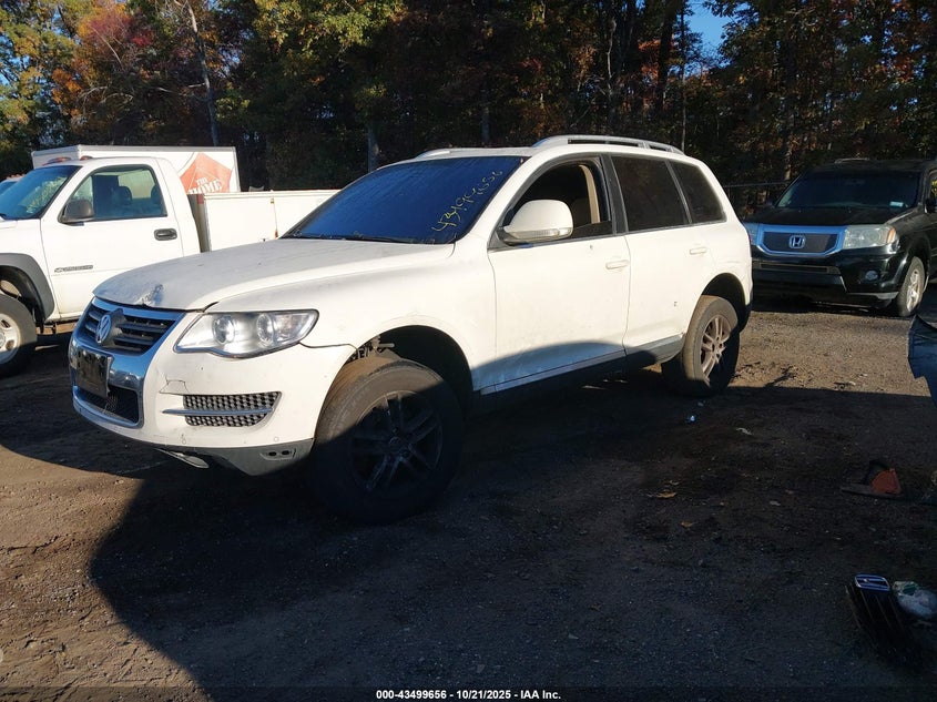 WVGBE77L78D045679 2008 VOLKSWAGEN TOUAREG photo no. 2