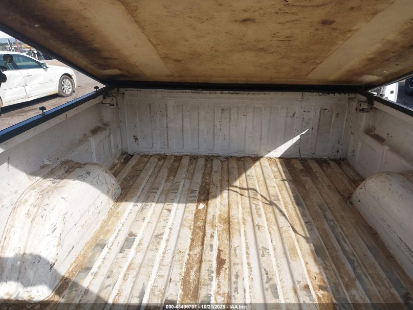 2000 GMC New Sierra VIN: 2GTEC10T0Y1358117 Lot: 43499707