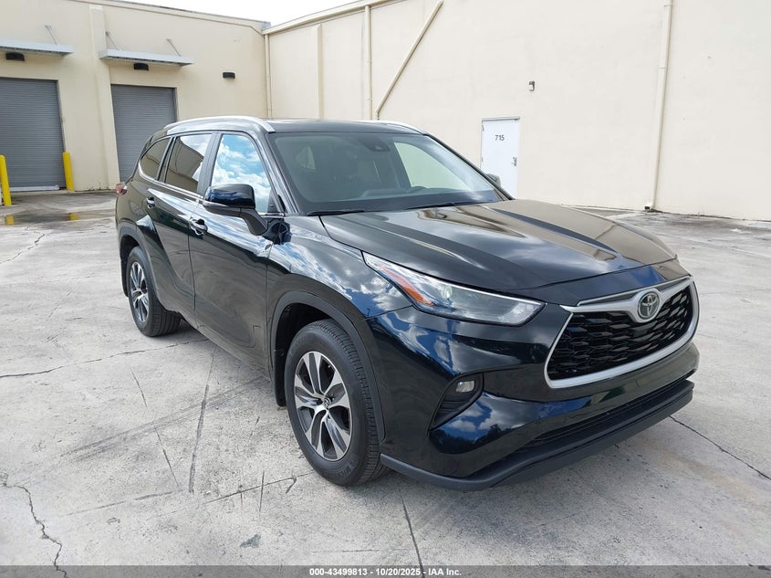 TOYOTA HIGHLANDER XLE