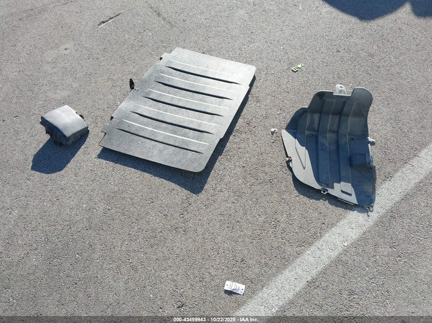 2013 HYUNDAI SONATA HYBRID LIMITED KMHEC4A49DA084207