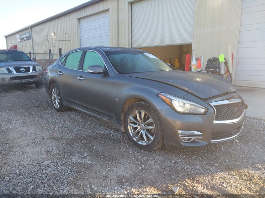 INFINITI Q70 3.7X