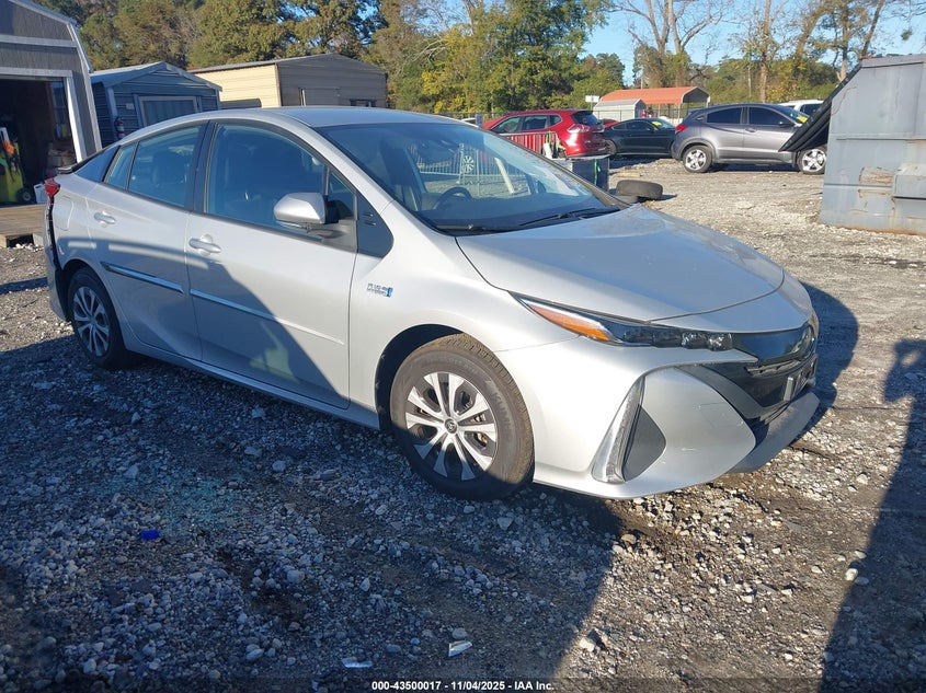 TOYOTA PRIUS PRIME LE