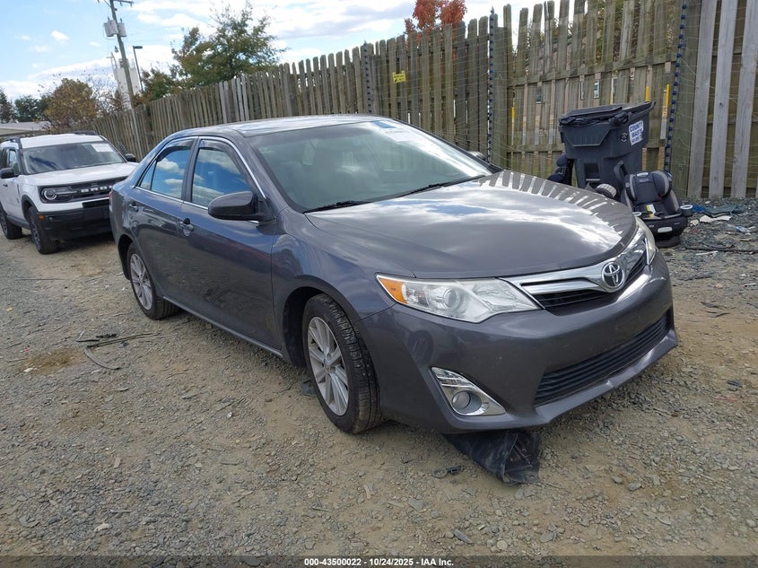 TOYOTA CAMRY XLE