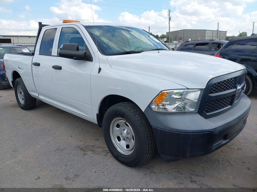 RAM 1500 TRADESMAN 4X2 6 4 BOX