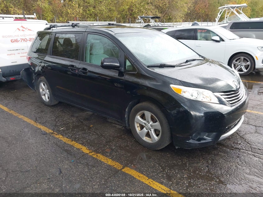 2015 TOYOTA SIENNA LE 8 PASSENGER - 5TDKK3DC8FS575171
