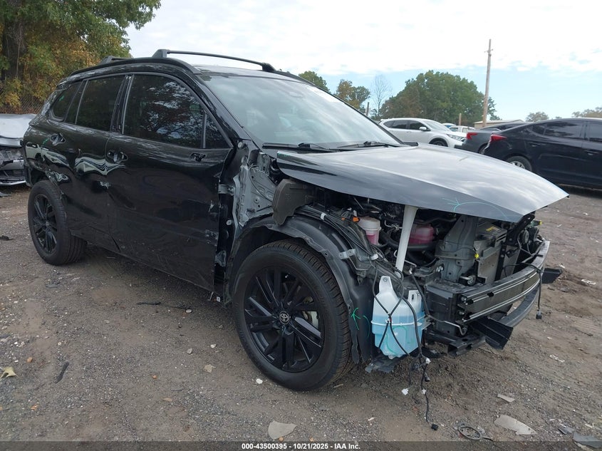 TOYOTA COROLLA CROSS NIGHTSHADE EDITION