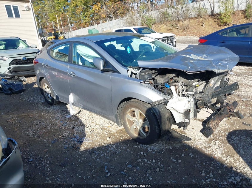 2015 HYUNDAI ELANTRA SE - 5NPDH4AE7FH637989