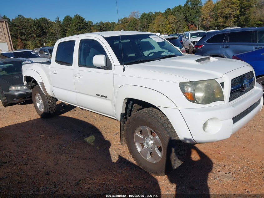 TOYOTA TACOMA BASE V6