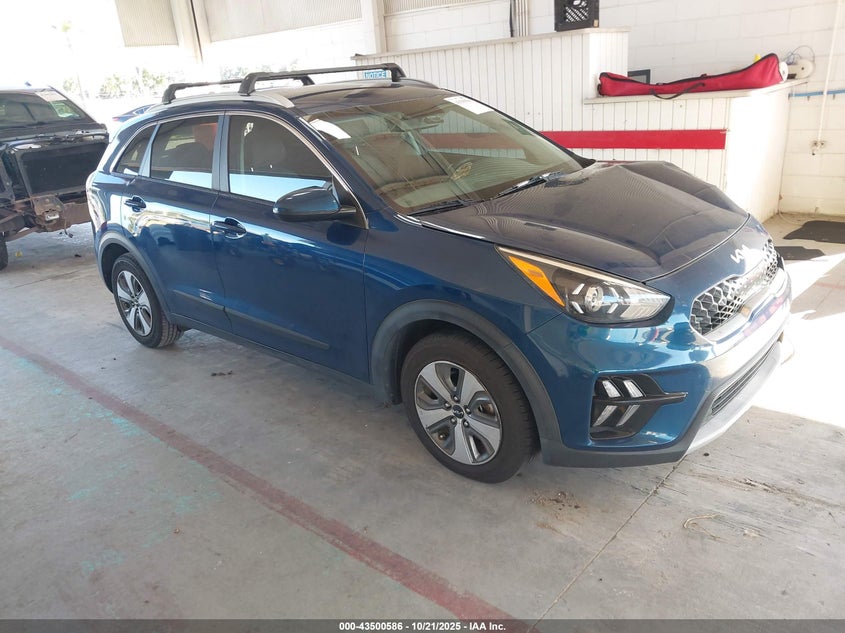 KIA NIRO LX
