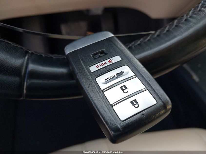 2020 Acura Rdx Standard VIN: 5J8TC2H3XLL015043 Lot: 43500619