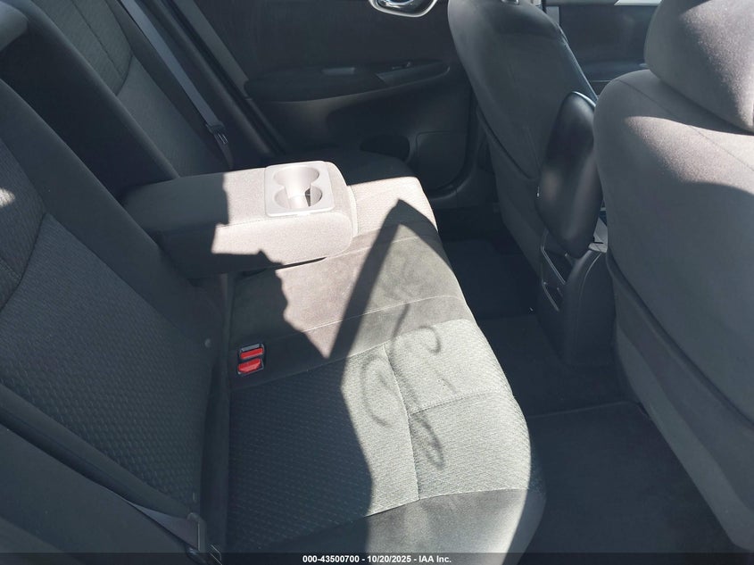 2014 NISSAN SENTRA auction photo 8
