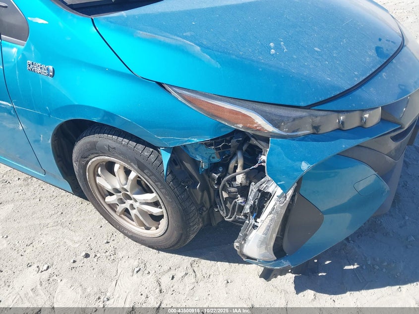 2021 Toyota Prius(VIN: JTDKAMFP7M3187338