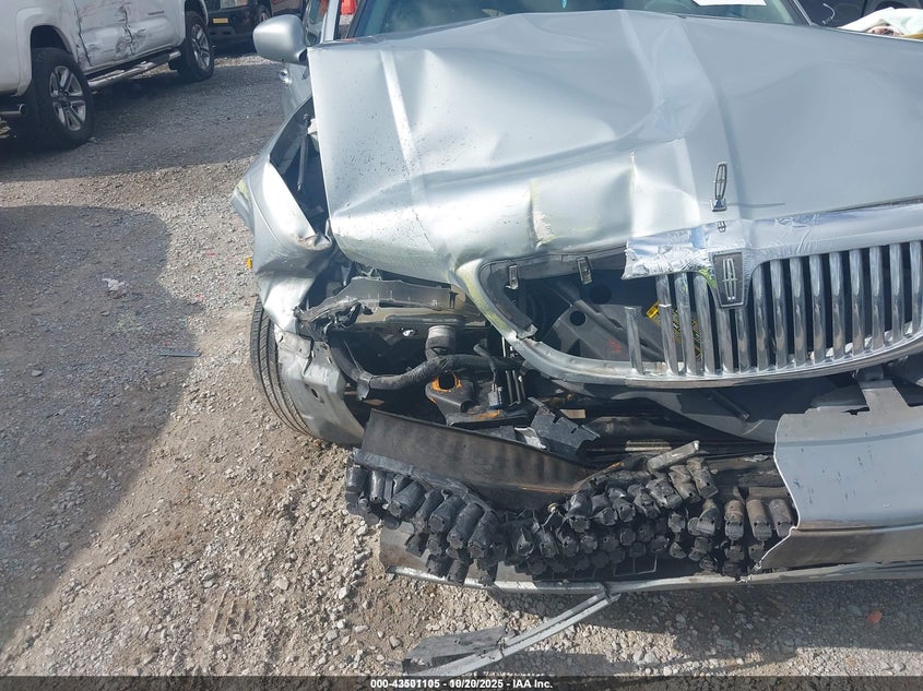 2006 Lincoln Town Car Signature VIN: 1LNHM81W06Y642488 Lot: 43501105